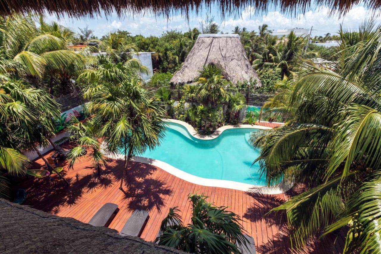 Tropical Suites By Mij Остров Холбокс Экстерьер фото