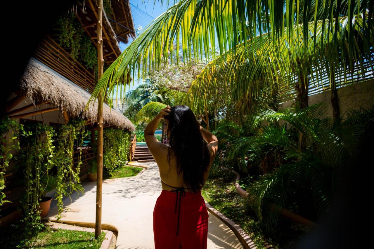 Tropical Suites By Mij Остров Холбокс Экстерьер фото