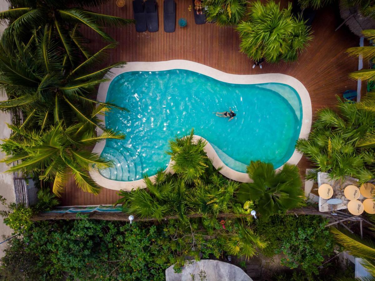 Tropical Suites By Mij Остров Холбокс Экстерьер фото