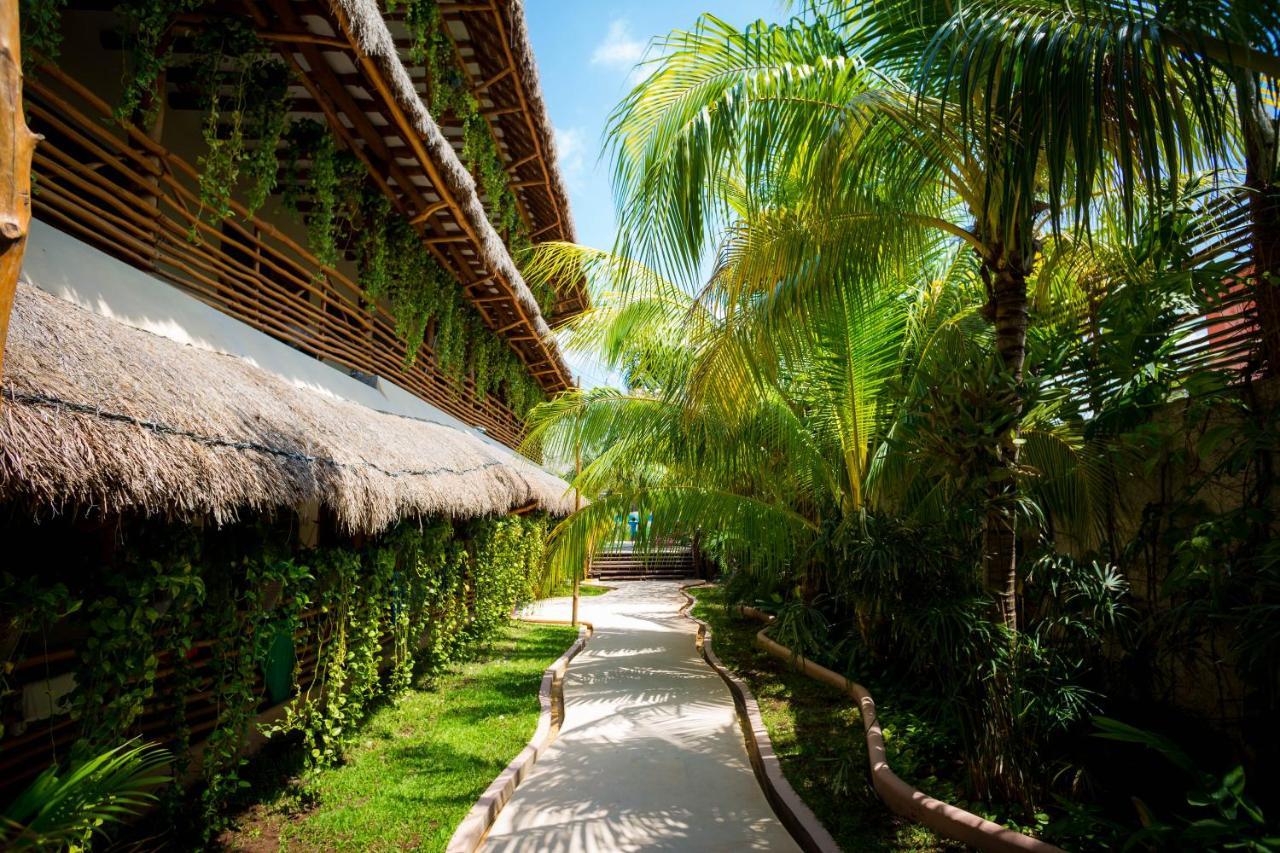 Tropical Suites By Mij Остров Холбокс Экстерьер фото